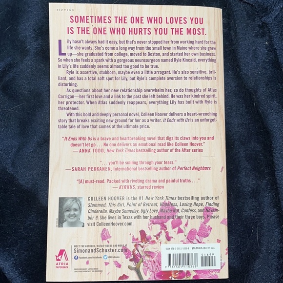 Book Bundle - Picture 3 of 11